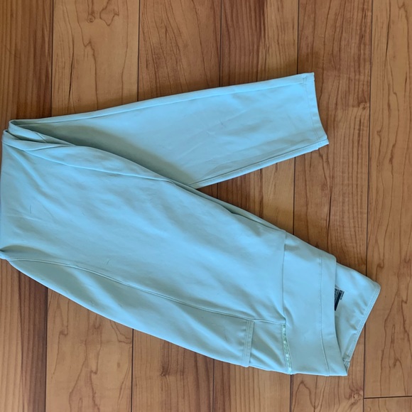 Gymshark leggings! - Picture 3 of 3